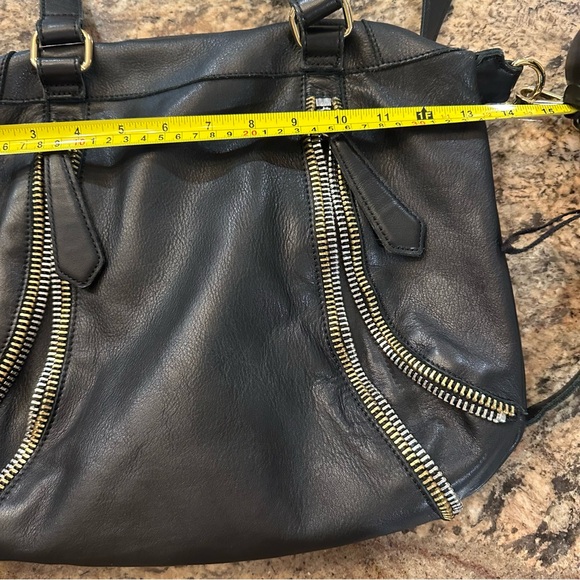 Linea Pella Handbag - Picture 13 of 15